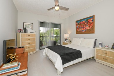 : ALL AGES WELCOME! Tastefully updated 2BR/2BA condo in the - photo 23