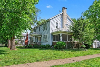 This beautiful time-capsule will whisk you back to another era - photo 25