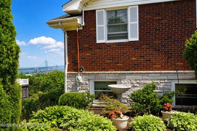 Breathtaking Verrazzano Bridge Views from Every Room! Welcome to - photo 5