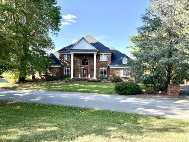 Lake Home For Sale in Somerset, Kentucky