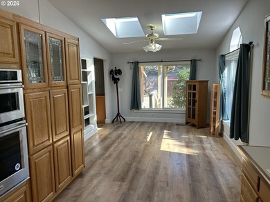 Come spread out and enjoy privacy and convenience on this - photo 24