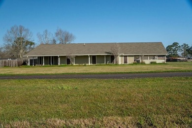 (private lake, pond, coastal) Home For Sale in Gray Louisiana