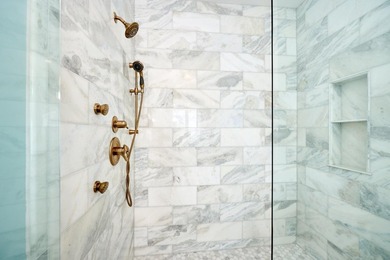 Experience Lake Minnetonka luxury in this like-new end-unit - photo 33