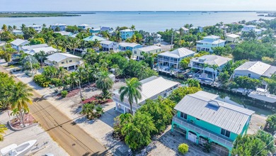 Oceanside canal-front home in the desirable Breezeswept Beach - photo 38