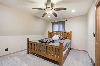 Enjoy lake-area living in this charming A-frame home located in - photo 4