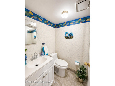 Welcome to this charming and well-maintained 2-bedroom, 1.5-bath - photo 8