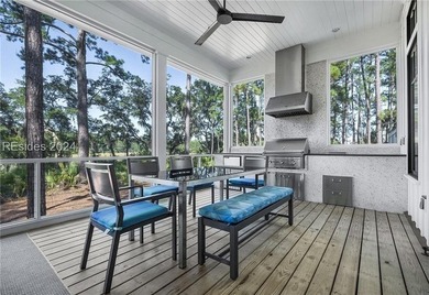 Delight in the welcoming luxury of this four-bedroom - photo 11