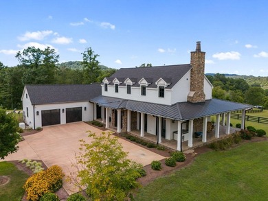 Experience this beautiful, private, luxury retreat nestled in - photo 4