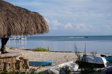 Welcome to The Barnacle Bed and Breakfast, a rare oceanfront - photo 21