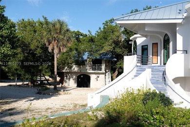 Welcome to The Barnacle Bed and Breakfast, a rare oceanfront - photo 23