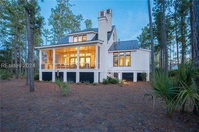 Delight in the welcoming luxury of this four-bedroom - photo 24