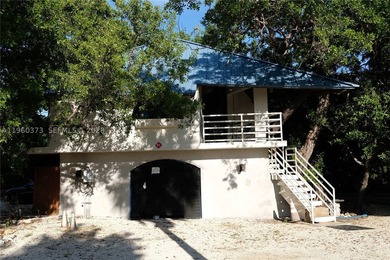 Welcome to The Barnacle Bed and Breakfast, a rare oceanfront - photo 26