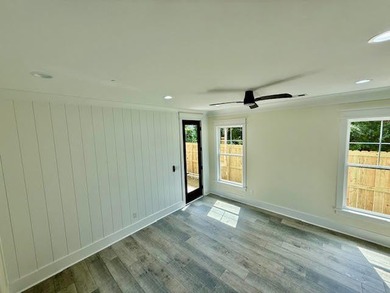 $10,000 in buyer's closing costs and prepaid and/or rate buy - photo 31