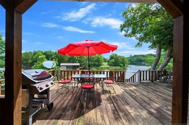 This is the epitome of lakeside living for those wishing to - photo 42