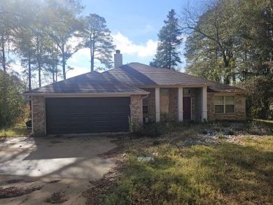 Lake Cherokee Home For Sale in Longview Texas