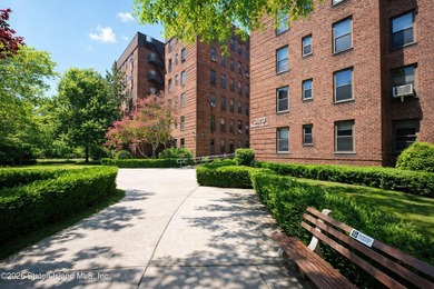 Conveniently located in the heart of Sheepshead Bay, Brooklyn - photo 2