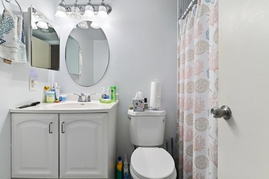 Welcome to this charming one-bedroom, one-and-a-half-bath - photo 12