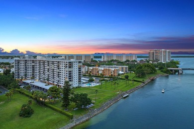 Welcome to 336 Golfview Road, Unit 905, a highly desirable - photo 2