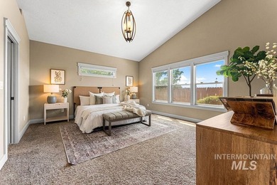 Space, style, and an unbeatable location, this is the home - photo 18