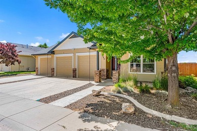 Space, style, and an unbeatable location, this is the home - photo 42