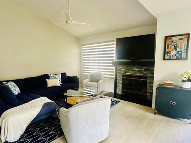 GREAT TOWNHOME IN LA JOLLA COLONY - photo 5
