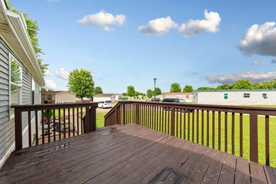 Spacious Living in Avalon Park! ?? This clean, move-in-ready - photo 4