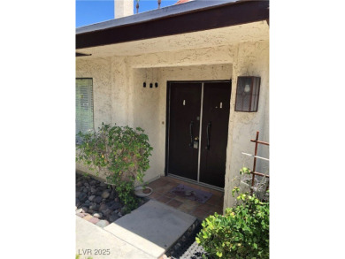 ?? HUGE PRICE REDUCTION! Charming 3-Bed Townhome in Gated