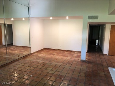 ?? HUGE PRICE REDUCTION! Charming 3-Bed Townhome in Gated