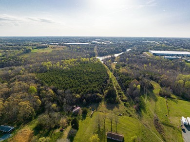 Prime 40+/- acre tract located approximately 0.3 miles from - photo 4