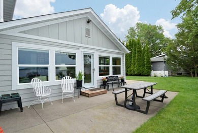 Welcome to lake life at its finest! Nestled on an exceptional 80 - photo 6