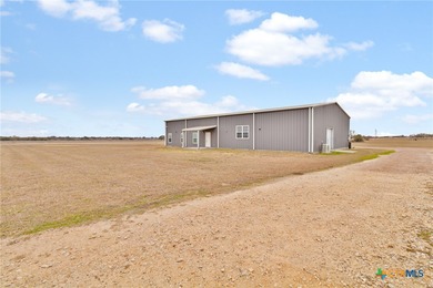 Handicap-accessible barndominium on 5 fully fenced acres with