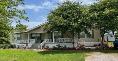 Lake Home For Sale in Saint Joseph, Louisiana