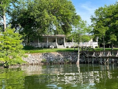 This one is almost completely furnished and it's ready for YOU! - photo 6