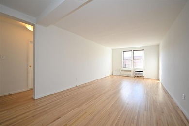 Welcome to your perfect urban retreat in North Riverdale! This - photo 4