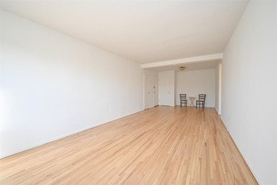 Welcome to your perfect urban retreat in North Riverdale! This - photo 8