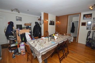 Rare 2 bedroom 1 1/2 bath only 2 blocks to subway, bus, and - photo 7