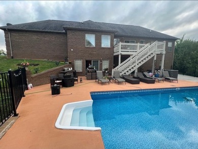 Spacious and full of value, this beautiful 3-bedroom with a 4th - photo 3