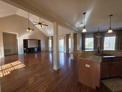 Spacious and full of value, this beautiful 3-bedroom with a 4th - photo 10