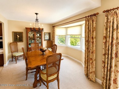 Welcome to this spacious and well-maintained detached - photo 3