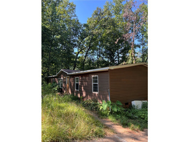Lake Hartwell Home Sale Pending in Westminster South Carolina