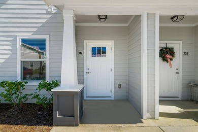 This Horizon floor plan end unit offers 3 bedrooms, 2.5 baths - photo 2