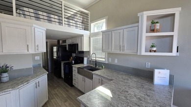 Luxury Living Meets High Potential at the Renowned Resort at - photo 11