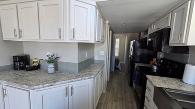 Luxury Living Meets High Potential at the Renowned Resort at - photo 12