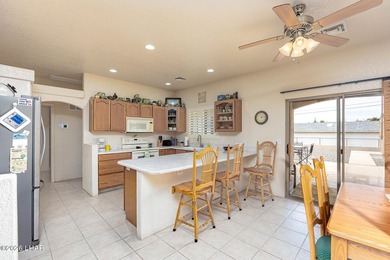 Immaculate and move in ready! This beautifully maintained - photo 14