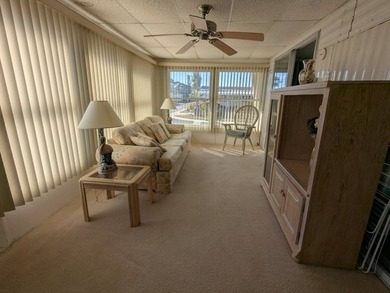 Discover your cozy retreat in Clearwater, Florida's serene fifty - photo 16