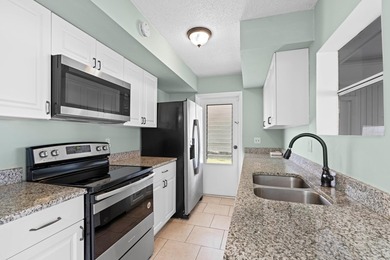 Charming 2-bedroom, 2-bath home situated on a spacious 10,000 sq - photo 4
