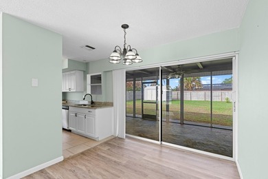 Charming 2-bedroom, 2-bath home situated on a spacious 10,000 sq - photo 5