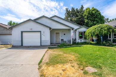 Rogue River Home For Sale in Grants Pass Oregon