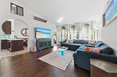 Mediterranean-style 3-bedroom, 2-bath, 1-car garage villa in St - photo 7