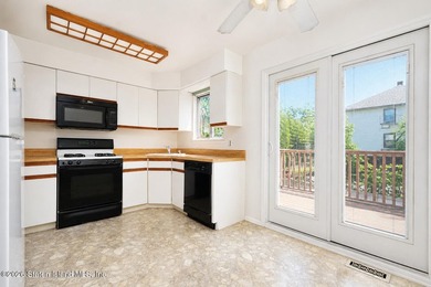 Welcome to 50 Zachary Ct. This 2-bedroom, 3-bathroom townhouse - photo 8